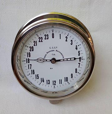 Scheepsklok - USSR. Plant of Nautical Instruments - -