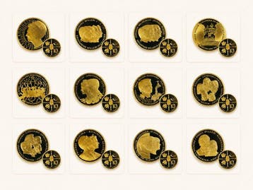 Pays-Bas. Complete 12-Piece Gold-Plated Set in Original Case