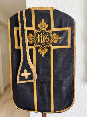 Objets religieux et spirituels (2) - Soie, Tissu, Broderie,