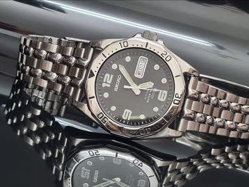 Seiko - Seiko Explorer SKX411 (7S26-0170) – Raro Diver
