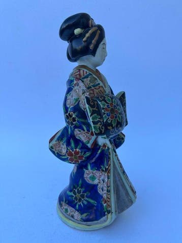 Kutani Geisha Taiso periode 1912-1926 - Sculpture Porcelaine, Antiek en Kunst