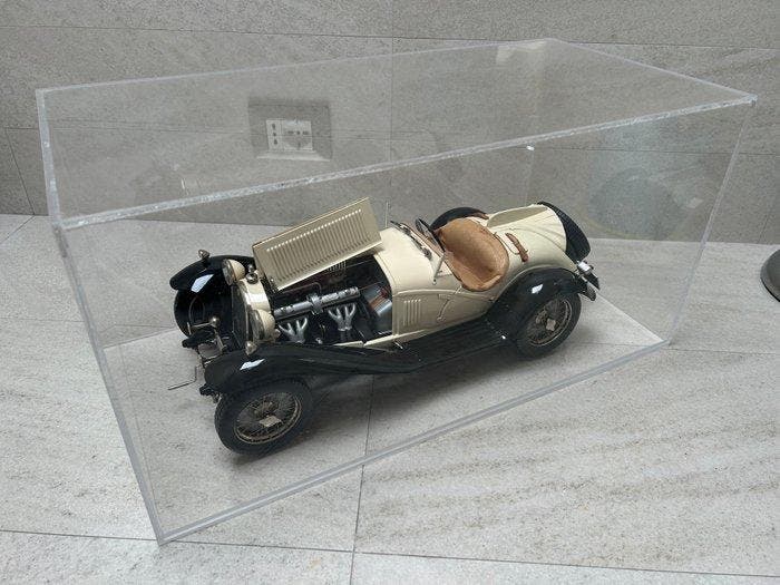 Pocher 1:8 - Modelauto - Alfa Romeo 8C 2300 Grand Touring, Hobby & Loisirs créatifs, Voitures miniatures | 1:5 à 1:12