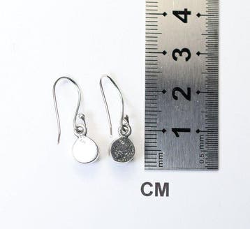 Ethiopisch opaal / Welo-opaal 2 oorhangers / cabochon /