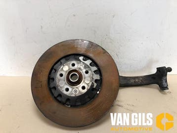 Fusee links-voor Audi E-Tron O221938