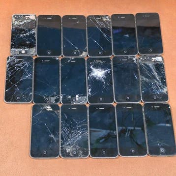 Apple Apple iPhone 4s (Black Glass) – Untested / Heavy