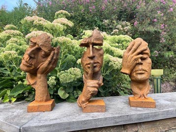 Sculpture dextérieur, Set van 3 – Horen, Zien & Zwijgen -