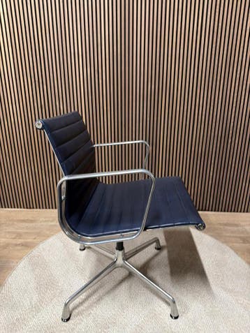 voorraad Vitra Eames Ea 117 Stoelen - Inclusief Garantie, Verzenden, Zo goed als nieuw, Bureaustoel