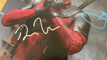 Deadpool & Wolverine - Dual Signed 18x12 Photograph – Ryan, Nieuw