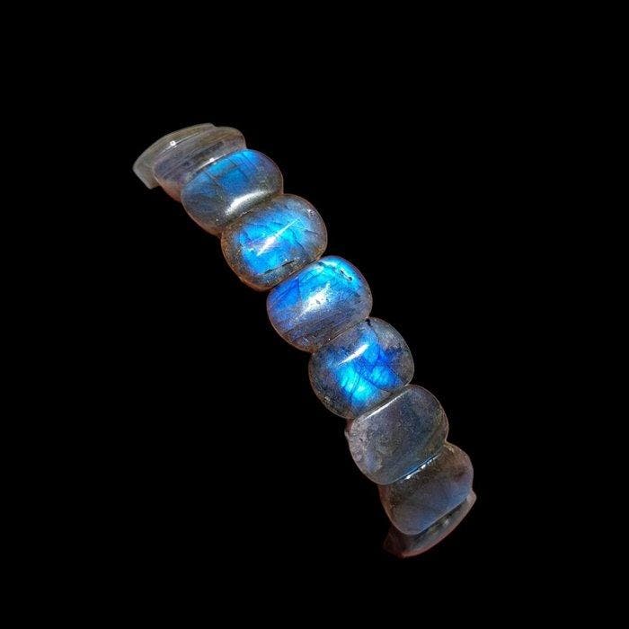 Topkwaliteit. Blauwe labradoriet uit Madagaskar. Elke parel, Collections, Minéraux & Fossiles