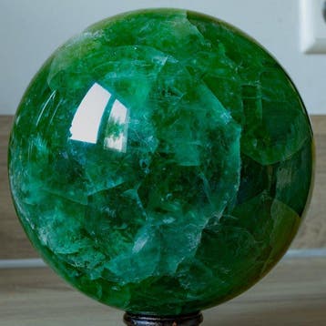 Fluorine Sphère en fluorite verte, finement polie, de grande