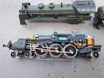 Märklin H0 - 3083 - Locomotive à vapeur avec tender (1) -
