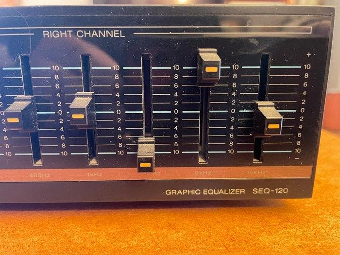 Sony - SEQ-120 Stereo grafische equalizer, TV, Hi-fi & Vidéo, Radios