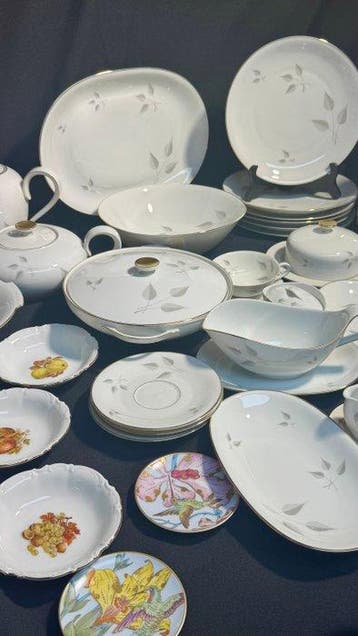 Hutschenreuther, eschenbach - Tafelservies (44) - Porselein,