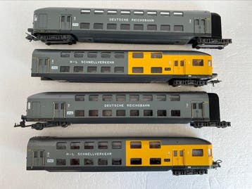 Lima H0 - Model treinwagon (4) - 2 x Duo dubbeldek rijtuigen, Hobby en Vrije tijd, Nieuw