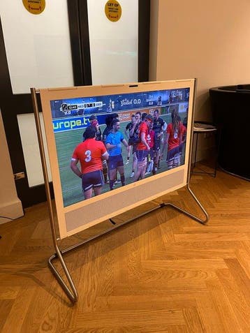 Bang & Olufsen - Flatscreen-tv - BeoPlay V1 40 White