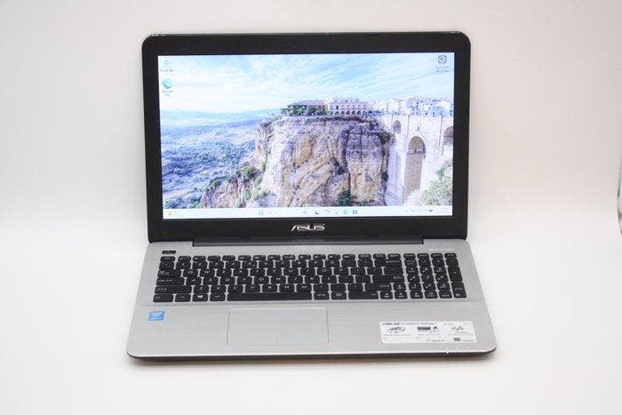Vintage gaming notebook: Asus K555L | Intel Core i5-5200U, Consoles de jeu & Jeux vidéo, Consoles de jeu | Accessoires Autre