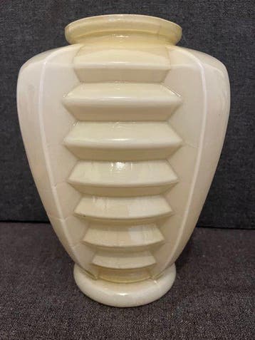 Vaas - Opaline glas - Design “gratte ciel” 1925, Antiek en Kunst