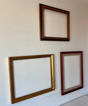 Lijst (3) - Walnoot - Een lot van 3 oude lijsten., Antiek en Kunst