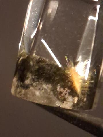 Crystal point of Phantom Quartz - gardenscape yellow flower, Verzenden, Nieuw