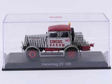 Schaal 1:43 Schuco NEW OLD STOCK 2893 Hanomag ST100 Circ..., Hobby en Vrije tijd, Modelauto's | Overige schalen, Ophalen of Verzenden