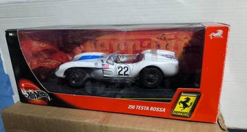 Hot Wheels 1:18 - Modelauto - 2001 Hot Wheels 1:18 Ferrari