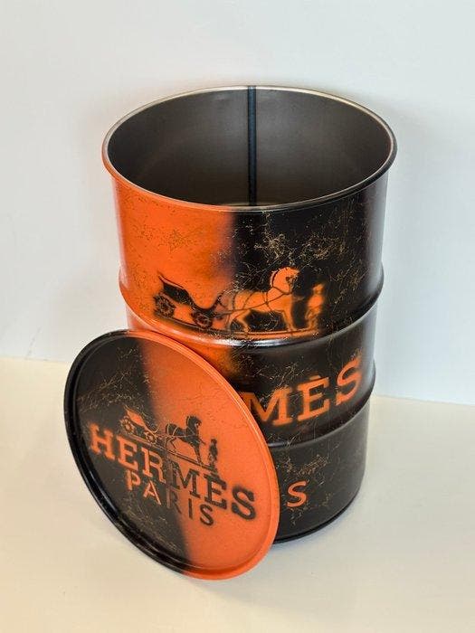 Rob VanMore - Barrel Hermes, Antiquités & Art, Art | Objets design