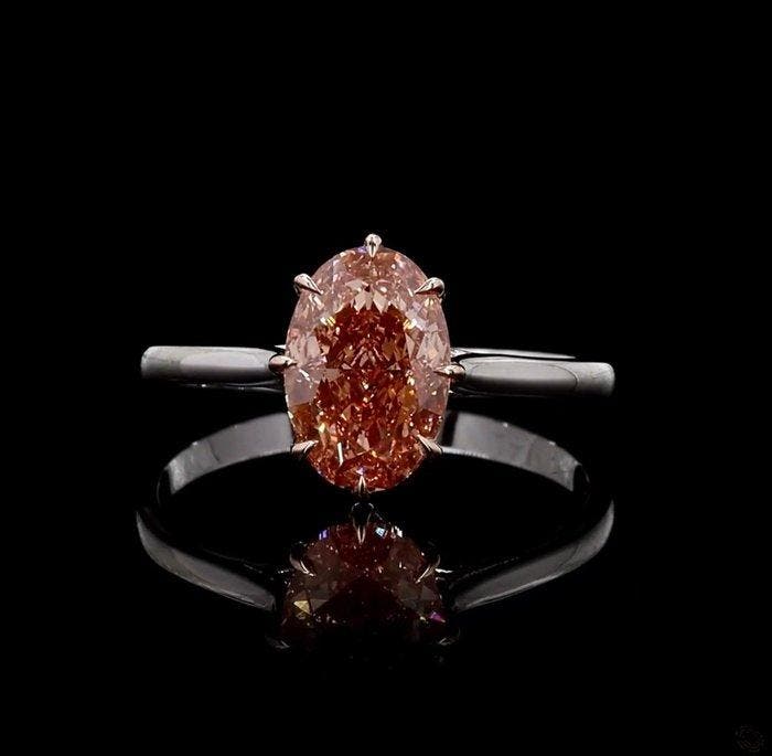 Ring - 14 karaat Witgoud - 2.08ct. tw. Diamant (Fancy, Bijoux, Sacs & Beauté, Bagues