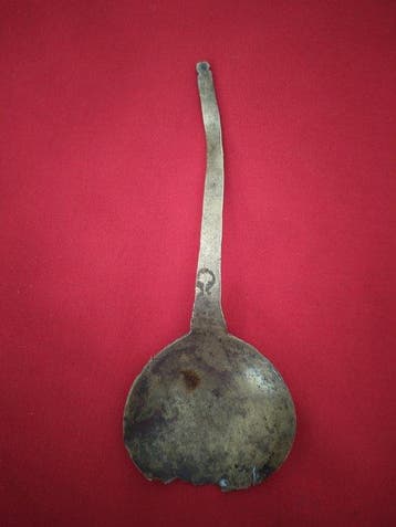Cuillère - Laiton - cuillère du XIIe au XIVe siècle