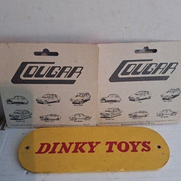 Dinky Toys 1:43 - Modelauto (2) - Dinky Toys - Geproduceerd, Nieuw
