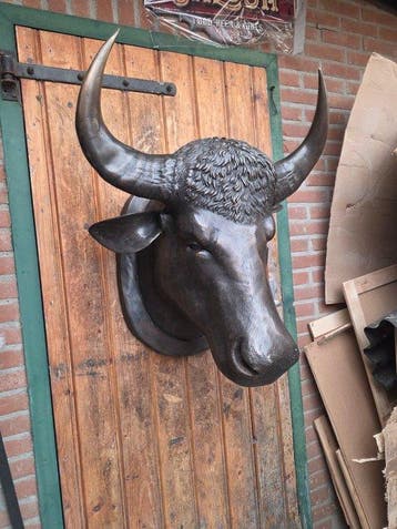 Beeld, XXL Bronze Bull Head - 78 cm - Brons - 2026