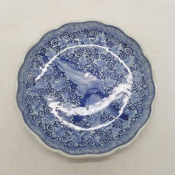 Imari - Bord - Phoenix Motif with Curved Rim -, Antiek en Kunst