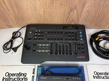 Panasonic - WJ-AVE5 Table de mixage numérique, Collections