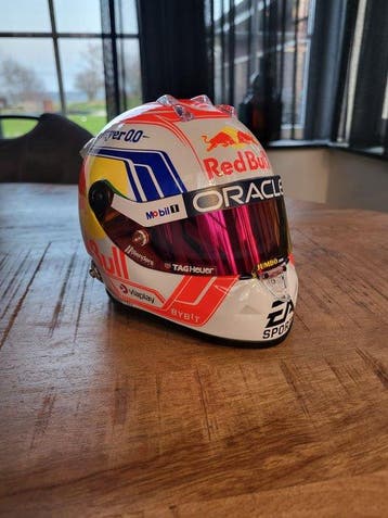 Red Bull Racing - F1 Season - Max Verstappen - 2023 - Casque