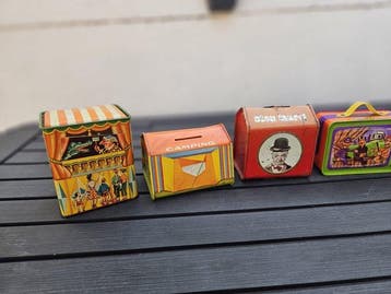 Spaarpot (6) - Metaal - Vintage spaarpotten