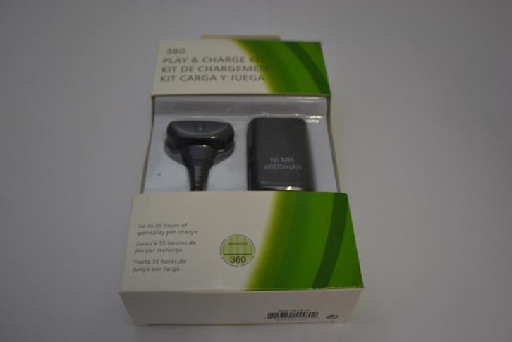 XBOX 360 Play & Charge Kit (Black), Consoles de jeu & Jeux vidéo, Consoles de jeu | Xbox | Accessoires