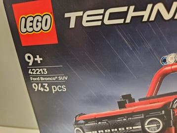Lego Set - 42213 - Technic - LEGO Technic Ford Bronco SUV, Nieuw