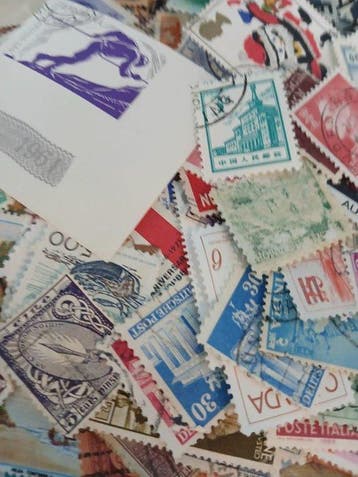 Monde - Lot mondial de timbres + feuilles complètes, blocs, Gestempeld