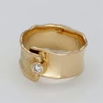 Bague - 18 carats Or jaune Diamant (Naturelle), Bijoux, Sacs & Beauté