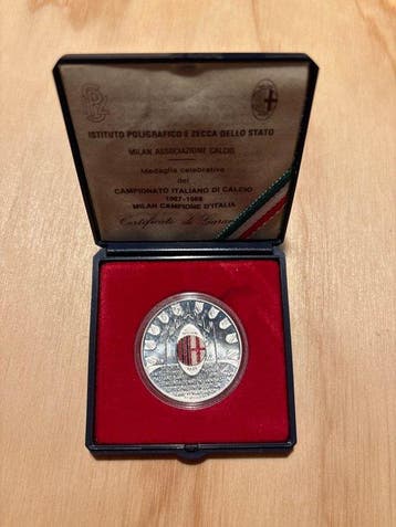 Milan - Championnat dItalie de Football - Médaille de sport, Nieuw