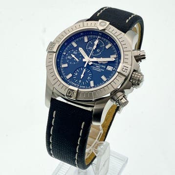 Breitling - Avenger Chronograph 43 - A13385 - Homme - 2020