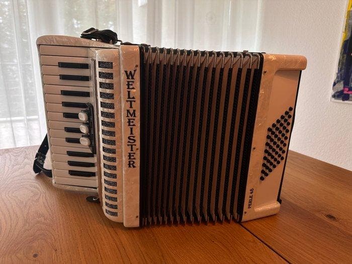 Weltmeister - Perle 48 - - Accordeon - Duitsland - 2010, Musique & Instruments, Instruments à vent | Flûtes à bec