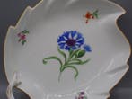 Meissen - Schotel - Porselein - Vormgegeven als een blad, Antiquités & Art