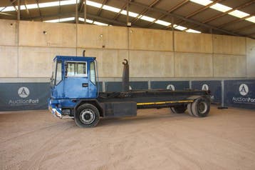Veiling: Terminal Trekker Terberg TRT 89 Diesel, Ophalen