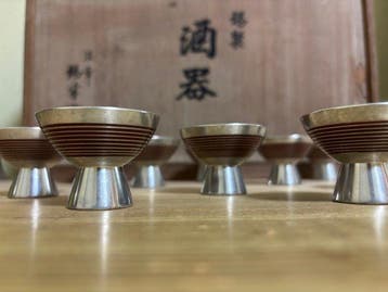 Suzuhan - Tinnen soldaat - Complete 14-Piece Pewter Sake Set