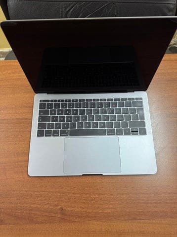 Apple MacBook Pro 13 (2017) | i5 | 8GB RAM | 256GB SSD |, Nieuw