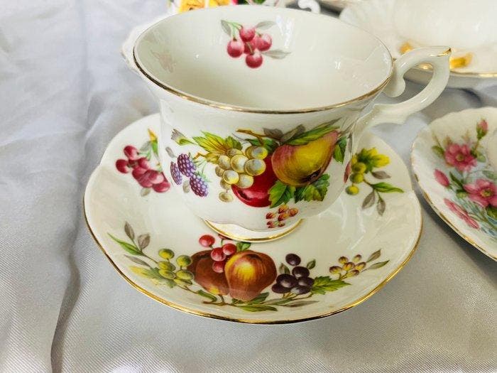 Koffie- en theeservies (18) - Beenderporselein - Engelse, Antiek en Kunst, Antiek | Meubels | Tafels