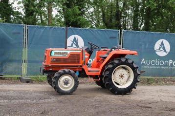 Veiling: Minitractor Hinomoto N249 Diesel 25pk, Ophalen, Nieuw