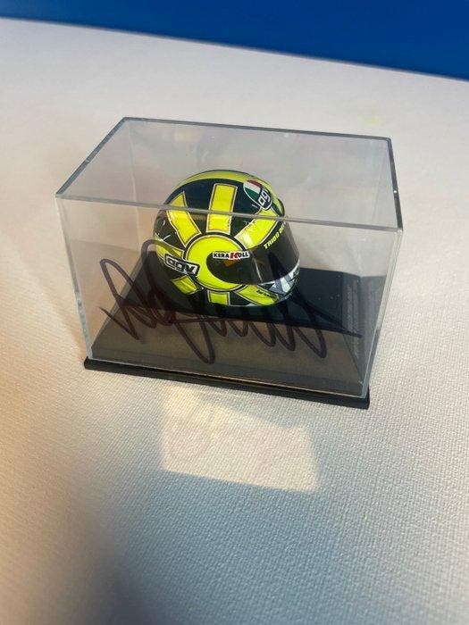 Valentino Rossi - Scale 1/8 helmet, Verzamelen, Automerken, Motoren en Formule 1
