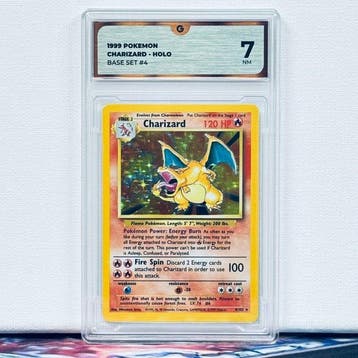 Pokémon Graded card - CHARIZARD HOLO 4 - Pokémon - GG 7, Nieuw