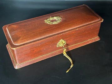 Kist - Elegante Kist / Handschoenenkist uit Napoleontische